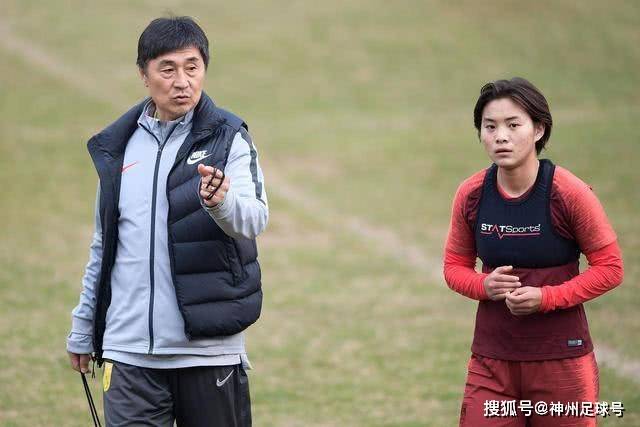 中国男篮82比78获胜，赛后诞生4大不可思议，还有5个扎心事实